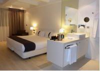 Отель Barceló Avenida