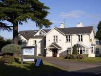 Отель Charlton Kings Hotel