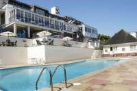 Отель The Riviera Hotel & Holiday Apartments Alum Chine