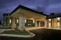 Отель Crowne Plaza Hotel Milwaukee Airport