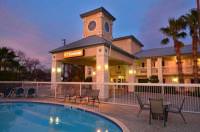 Отель Quality Inn Downtown