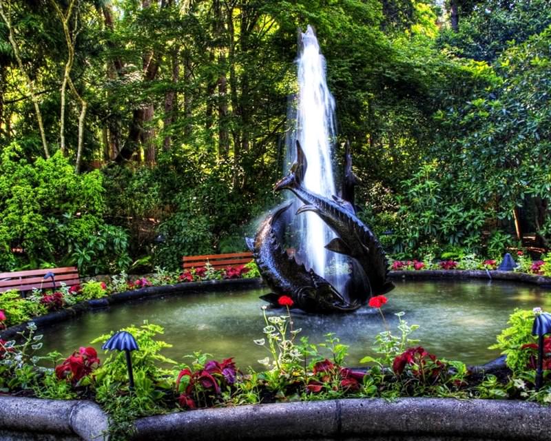 Butchart Gardens | Series 'Fabulous nooks of the world with striking  colorful shades'