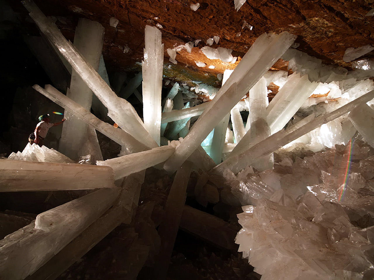 naica-crystal-cave-series-the-most-inaccessible-spots-of-the-planet