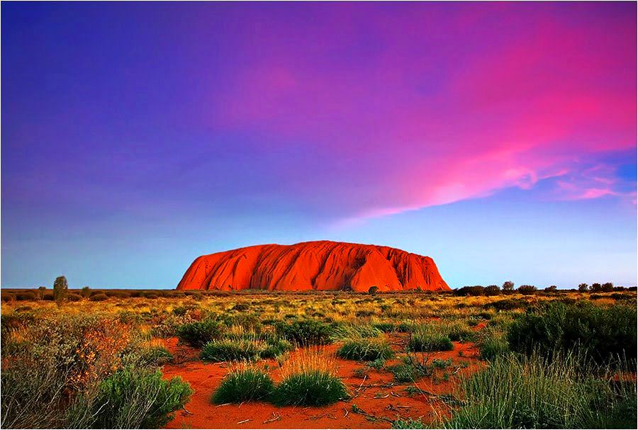Uluru-Kata Tjuta National Park | Series 'Famous UNESCO Sites in Australia'  | OrangeSmile.com