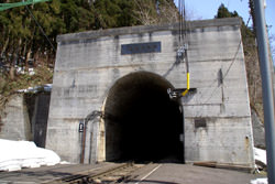 Dai-Shimizu tunnel, Japan