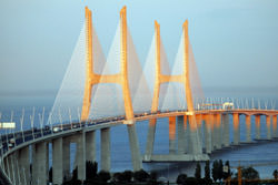 Vasco da Gama Brücke, Portugal