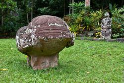 Statues of Temechea-Tohua, French Polynesia