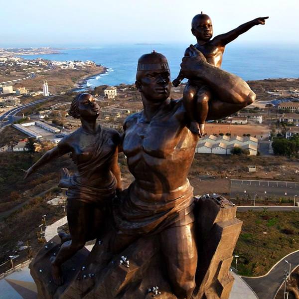 Монумент африканского возрождения, Сенегал