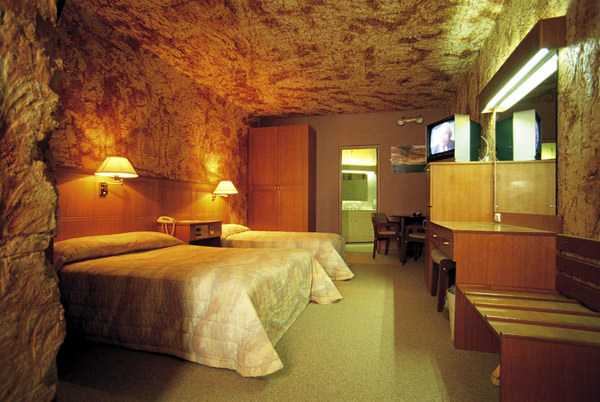 Desert Cave Hotel, Avustralya
