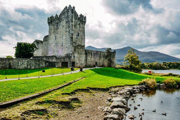 Замок До, Ирландия