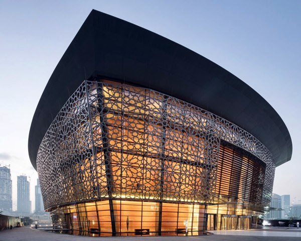 Оперный театр в Дубае, Эмираты
