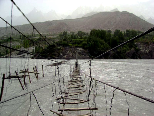 Hussaini Süspansiyon Köprüsü, Pakistan