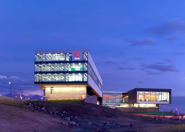 Здание компании Adobe Systems, США