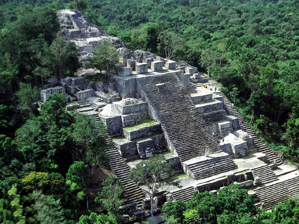 Calakmul Pyramiden, Mexiko