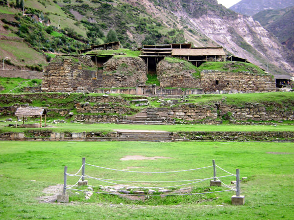 Chavin de Huantar'ın kalıntıları, Peru