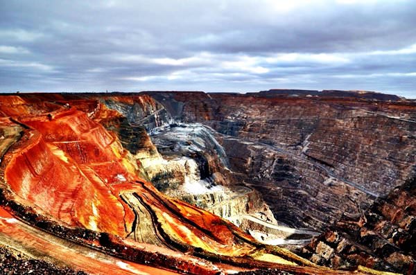 Süper Pit Madeni, Avustralya
