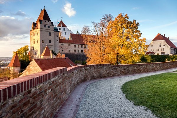 Замок Траусниц, Германия