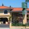 Hacienda Inn & Suites