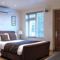 Thameside Hotel