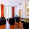 Inside Barcelona Apartments Mercat