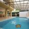 Uyut Hotel