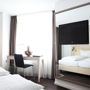 Manhattan Hotel