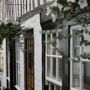 Swan House