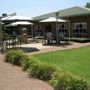 Lakeview Airport Lodge