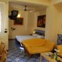 Petit Hotel