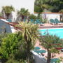 Hotel L
