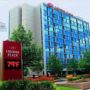 Crowne Plaza Chicago O'Hare Hotel & Conference Center