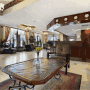 Howard Johnson Inn & Suites Reseda
