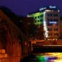 Stone Bridge Hotel
