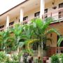 Baan Srinimit House & Apartment