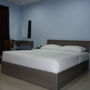 Lacomme Inn
