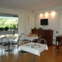 B&B Botton D