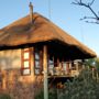 Mhondoro Lodge