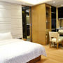 Yiju Zhumeila International Apartment