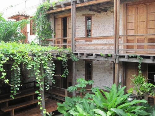 Hotel Yolanda Bed & Breakfast