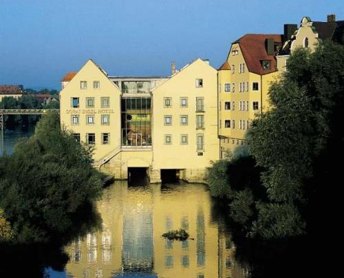 Hotel SORAT Insel-Hotel Regensburg
