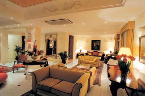 Hotel Hotel Jolanda