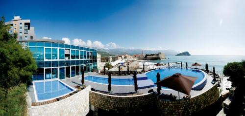 Отель Avala Resort & Villas