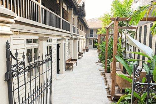 Hotel Muntri Mews