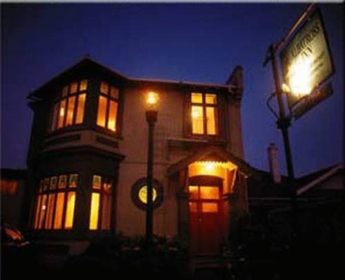 Hotel Albatross Inn Bed & Breakfast