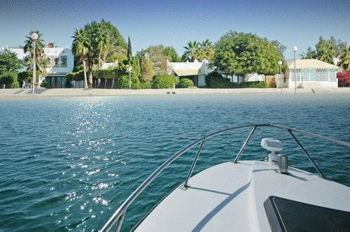 Отель Golden Tulip Dana Bay Resort