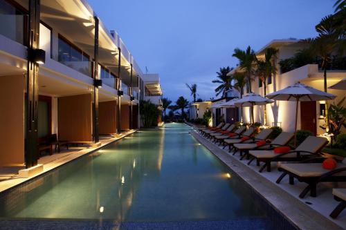 Отель La Flora Resort Patong