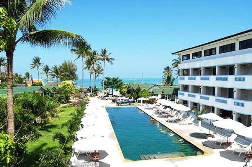 Hotel Choeng Mon Beach Hotel
