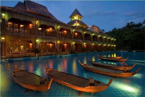 Отель Santhiya Resort and Spa