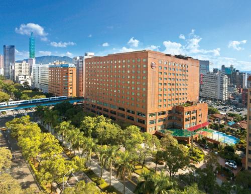 Отель The Howard Plaza Hotel Taipei