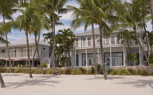 Отель La Mer Hotel & Dewey House